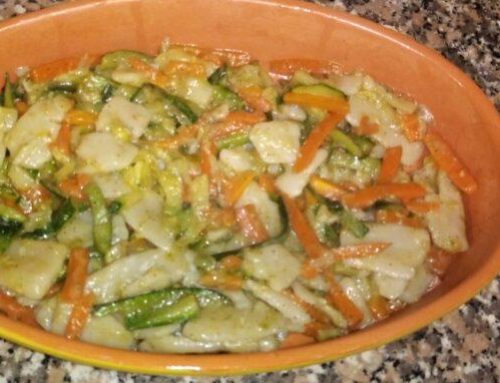Gnocchi con farina di riso schiacciati e verdure